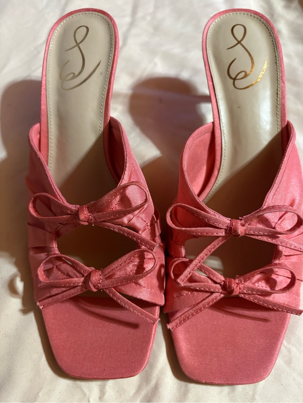 Pink Bow-Trim Slip-On Satin Mules. Size 9